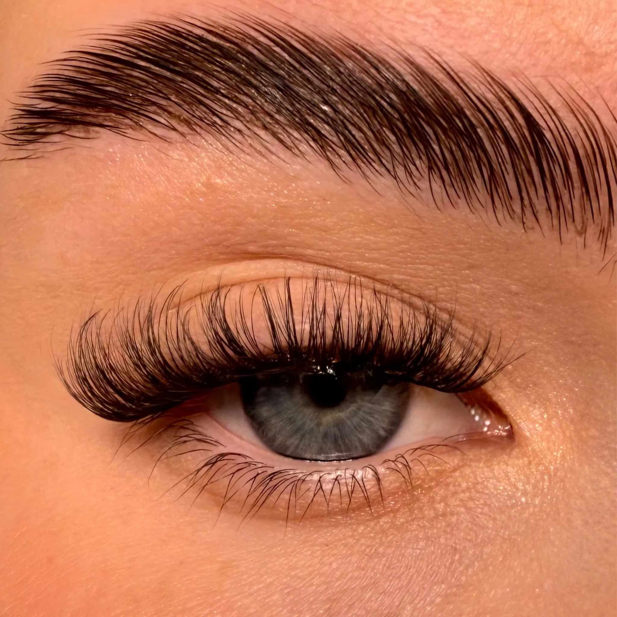 Be Mine Super Pre-Glued Lash Starter Kit - Image 2